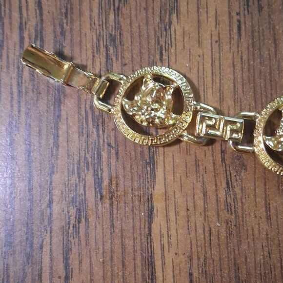 Gianni Versace Vintage Gold Medusa Chain Link Bracelet - Picture 4 of 8